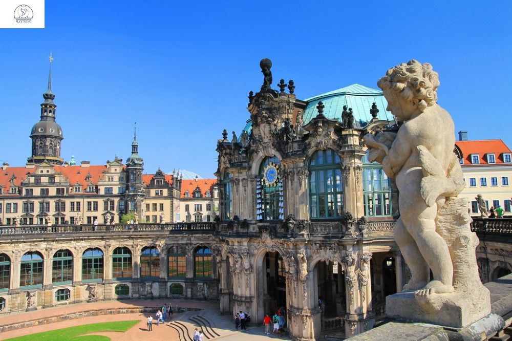 PRAGUE/DRESDEN