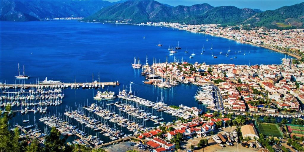 მ ა რ მ ა რ ი ს ი ---- ახალგაზრდული დასვენების სავანე <