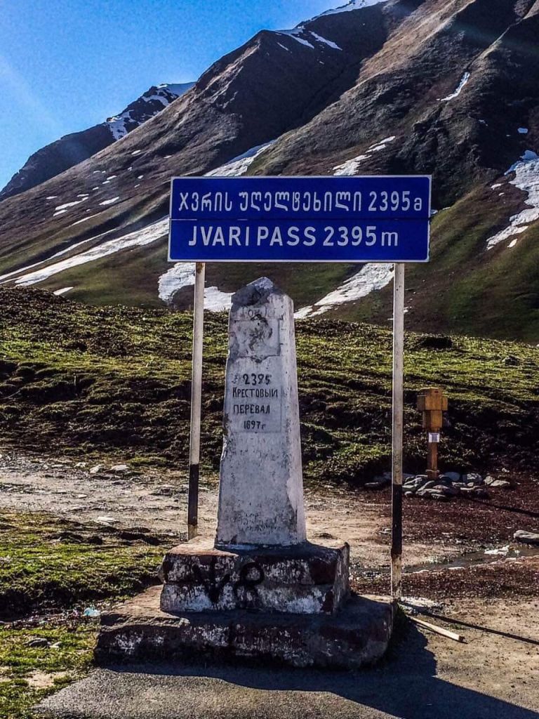 ერთდღიანი ტური ულამაზეს ყაზბეგში-ანანურში-გუდაურში.....