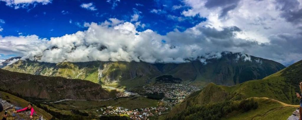 ერთდღიანი ტური ულამაზეს ყაზბეგში-ანანურში-გუდაურში.....