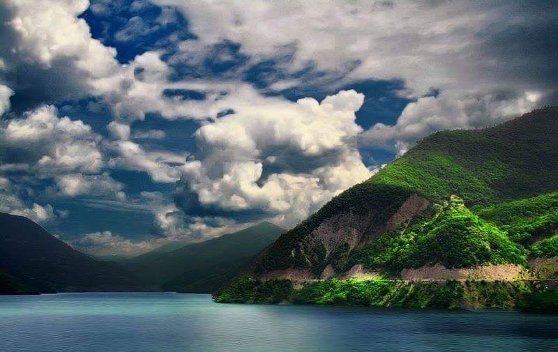 ერთდღიანი ტური ულამაზეს ყაზბეგში გერგეთზე ასვლით-ანანურში-გუდაურში.....