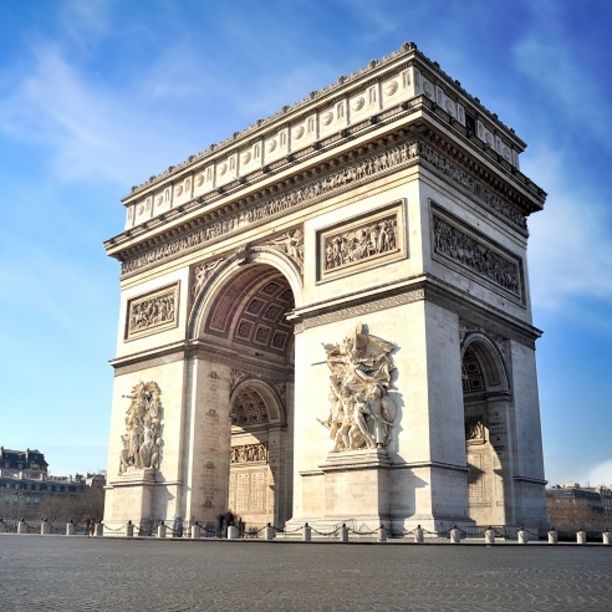 იმოგზაურეთ სიყვარულის ქალაქ პარიზში საუკეთესო ფასად !!!
