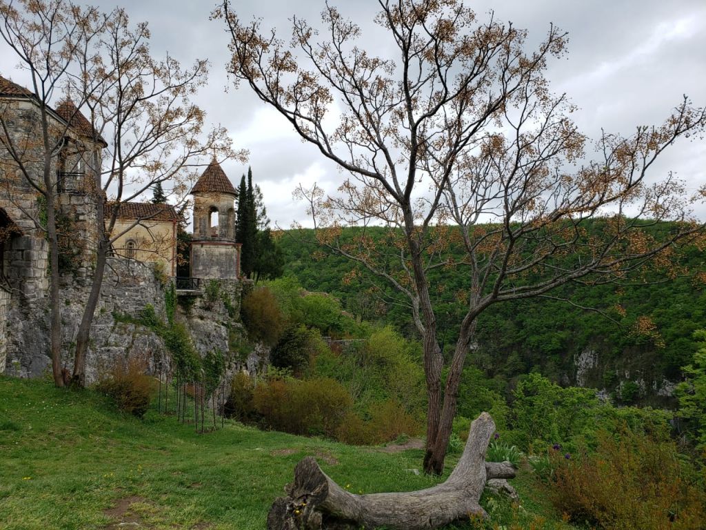 იმოგზაურე საქართველოს ნებისმიერ კუთხეში.