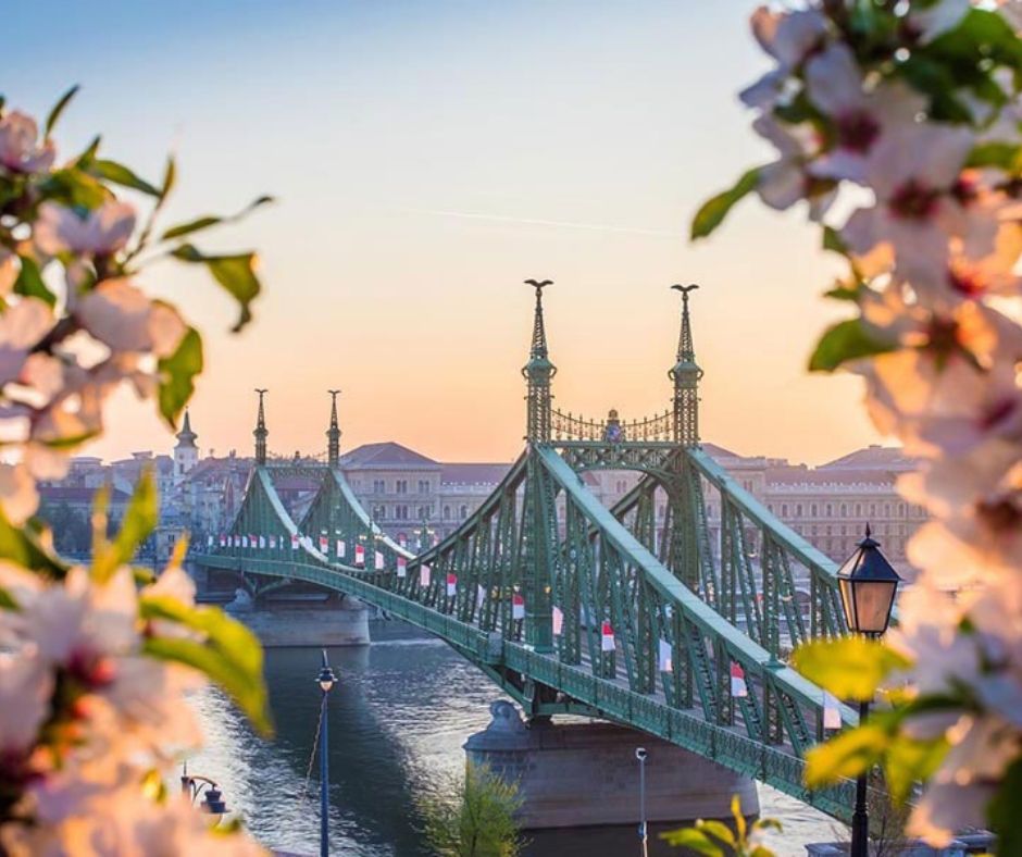 ცხელი ტური ბუდაპეშტის მიმართულებით