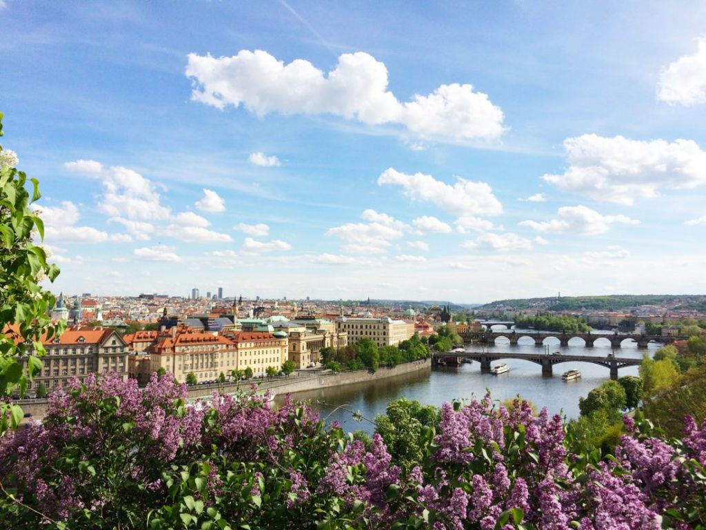 საბანკეტო ტური პრაღაში