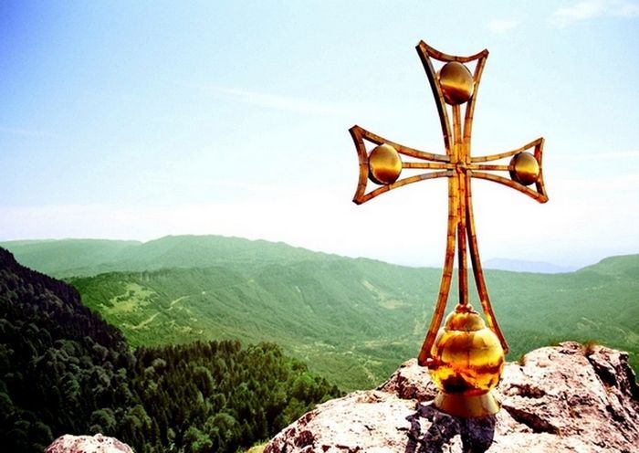 ტური რაჭში აპრილს