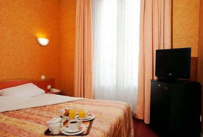 ВНИМАНИЕ! НАБИРАЕТСЯ ГРУППА ПО ТУРУ!РИМ – КОСТА-МАРЕСМЕ (пляж) – ПАРИЖ