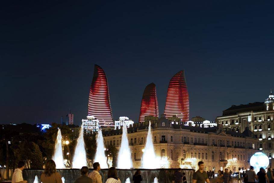 დაუვიწყარი ტური ულამაზეს ბაქოში.