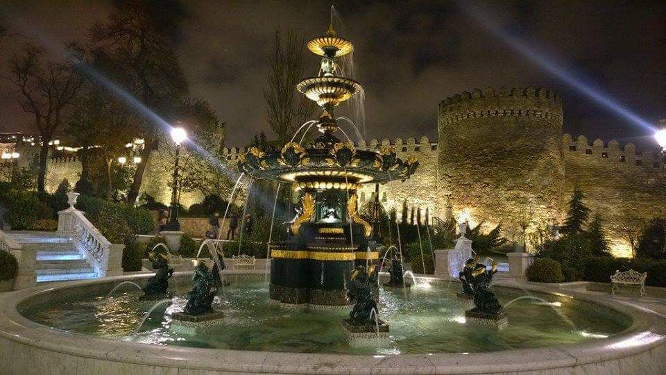 დაუვიწყარი ტური ულამაზეს ბაქოში.