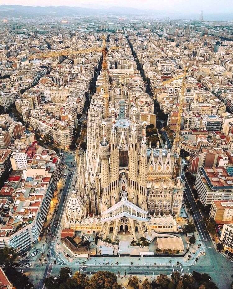 ესპანეთი- ბარსელონა! სრული საგზურის ღირებულება !