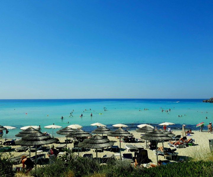 დაჯავშნეთ დღესვე და გაატარეთ აია ნაპაზე დღე , სულ რაღაც