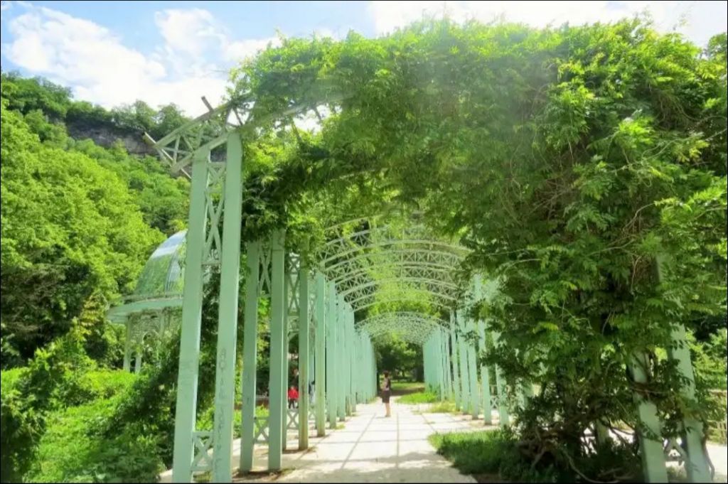 ერთდღიანი ტური სამცხე-ჯავახეთში .. ბორჯომი-მწვანე მონასტერი-რაბათი-ვარძია