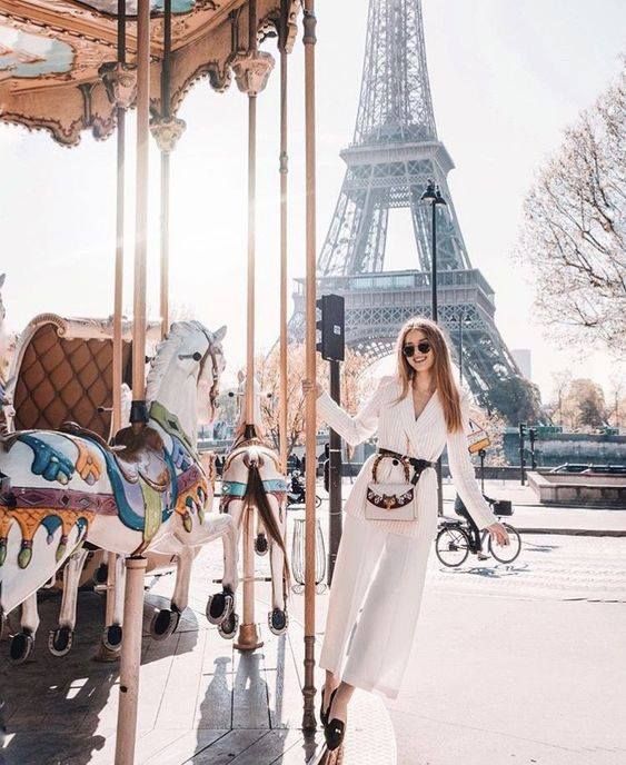 ₾-ად პარიზული არდადეგები ზაფხულში