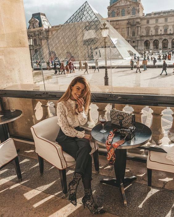 ₾-ად პარიზული არდადეგები ზაფხულში