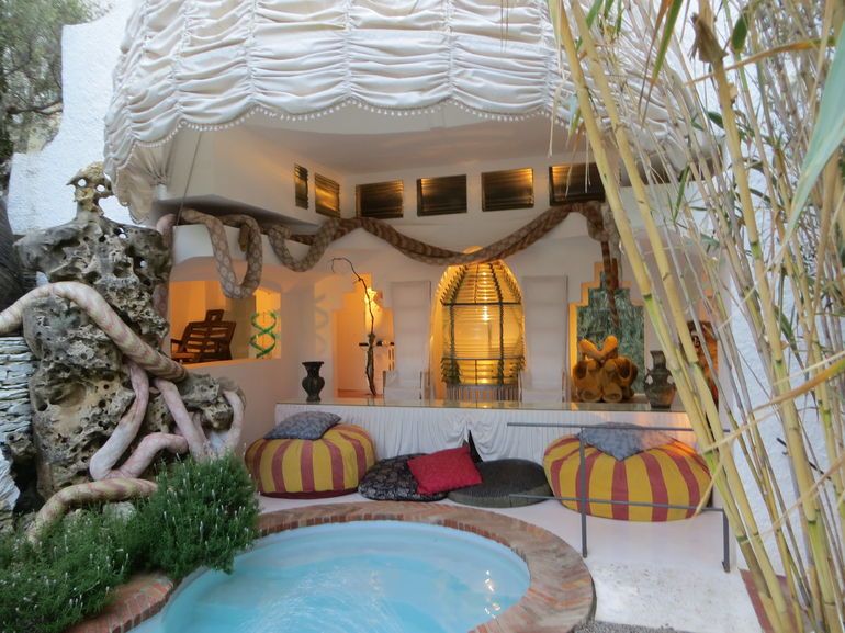 კოსტა ბრავა ₾-ად დღე