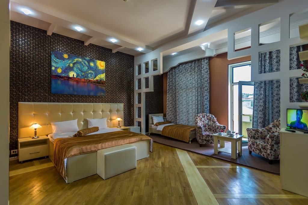 თიმ ბილდინგი და განტვირთვა ბაქოში - გაზაფხულის მიწურულს