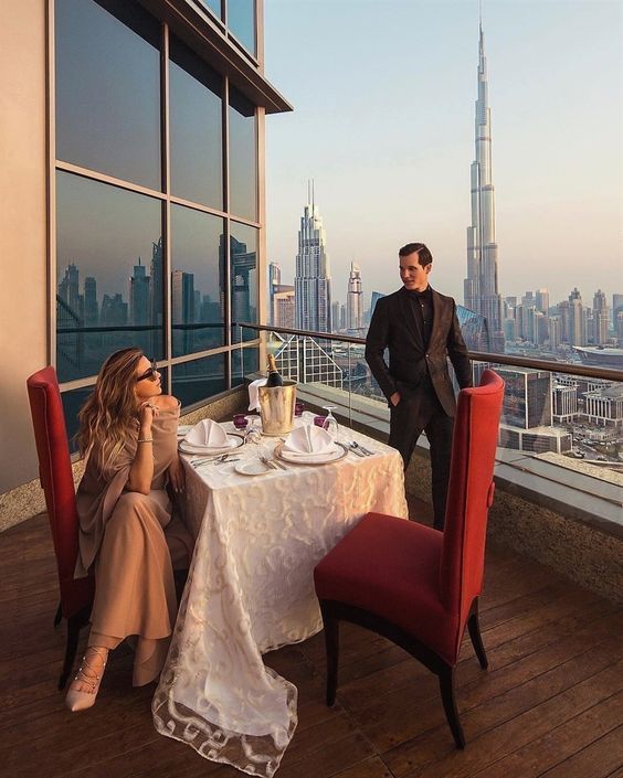 ₾-ად დღე დუბაიში