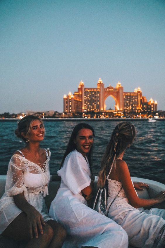 ₾-ად დღე დუბაიში