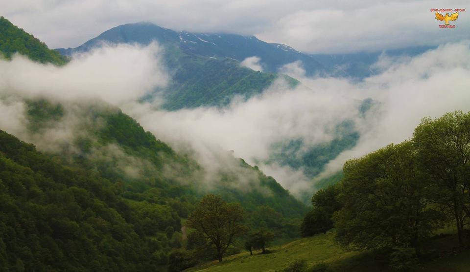 უკანაფშავი, შუაფხო. დევების კვალდაკვალ