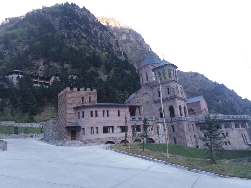 ერთდღიანი ჯიპ-ტური ყაზბეგში! გერგეტი, დარიალი.