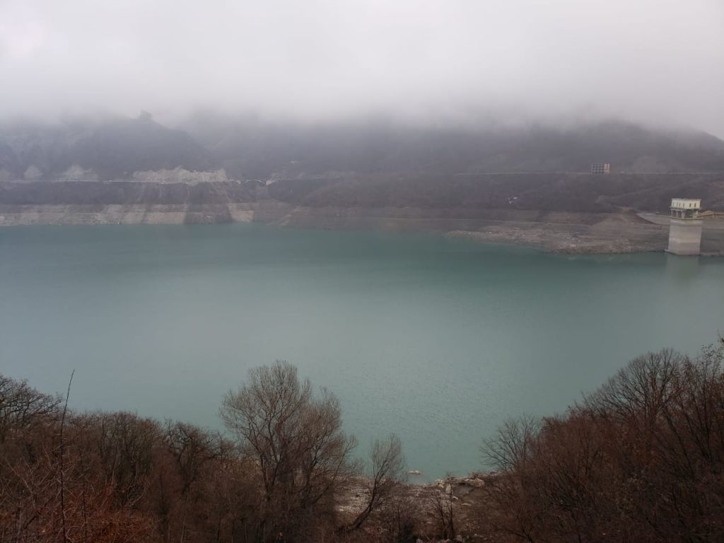 ყაზბეგის ერთ დღიანი ტური შაბათს ივნისი, კვირას ივნისი, ჟინვალის წყალსაცავი, ანანურის სამონასტრო კომპლექსი, დარიალის ხეობა, გერგეთის სამება. გუდაურის გადმოსახედი.