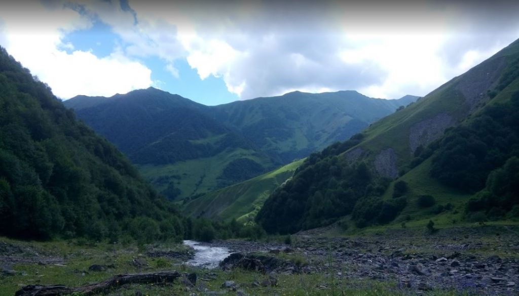 გუდამაყარი - ლუთხუბი - შავი არაგვის ხეობა