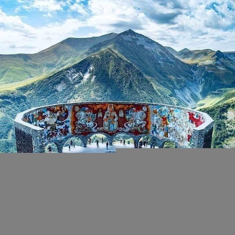 ერთდღიანი ტური ყაზბეგში : ჟინვალის წყალსაცავი, თეთრი და შავი არაგვი, გუდაური, პანორამა, ყაზბეგი და ასვლა გერგეთის სამების ტერიტორიაზე !