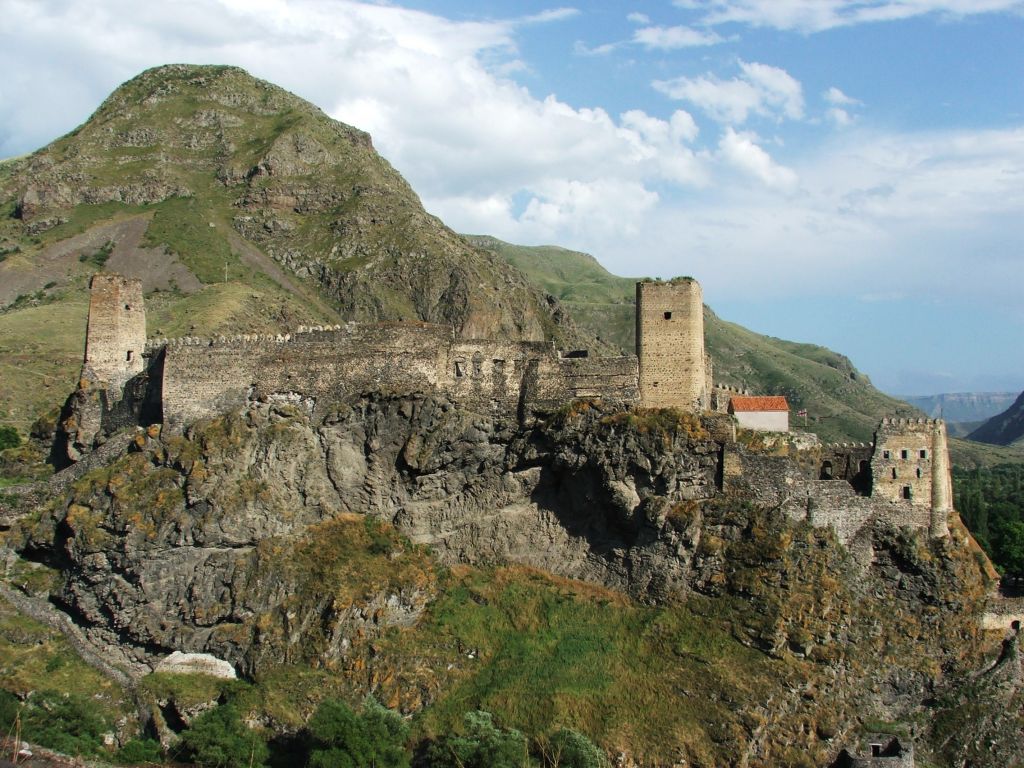 Legendary places of Georgia: Vardzia, Borjomi, Rabat