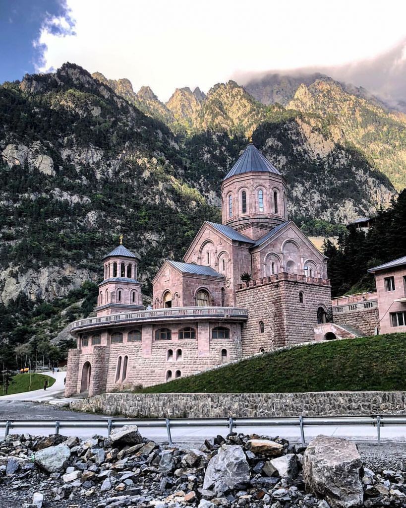 ტური ყაზბეგში + დარიალი და აგვისტოს