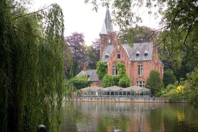 მაცხოვრის სისხლის კვალდაკვალ ბრიუგეში. ზღაპრული ბელგია.