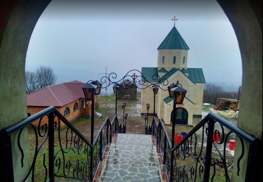 ქვიშხეთი - მთაწმინდა; კოდისწყაროს ტბა; ხცისი