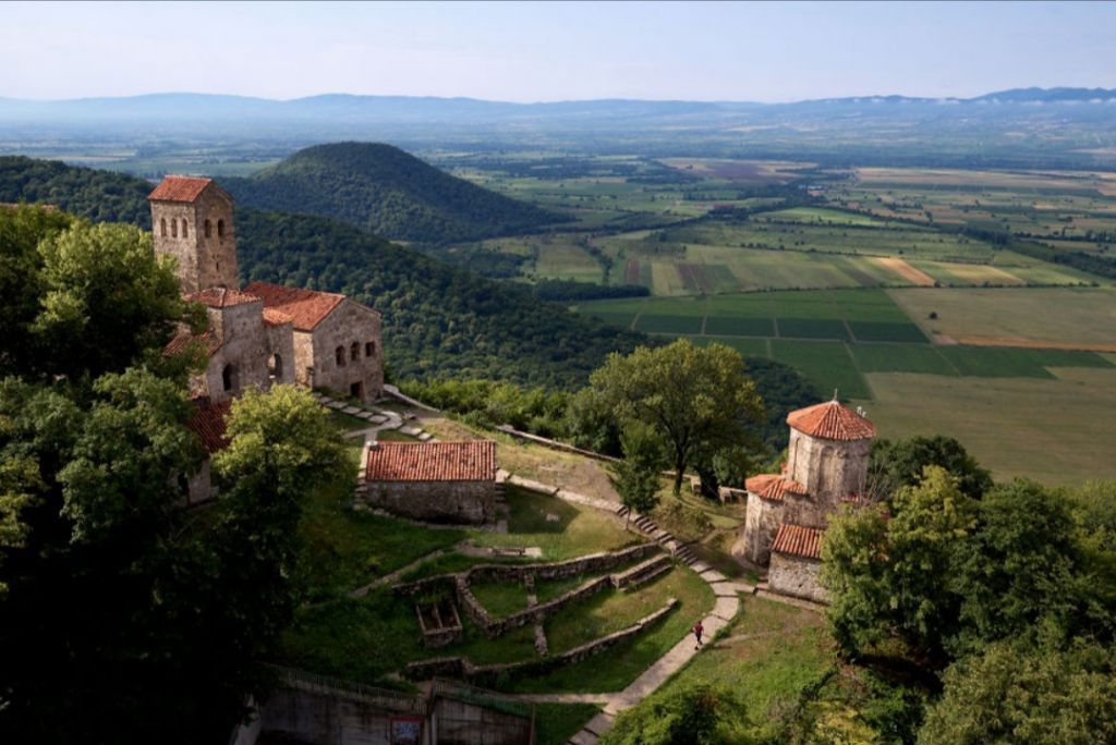 ივნისს შაბათს ერთდღიანი ტური კახეთში .. დარჩა  ადგილი.. სიღნაღი-ბოდბე-ყვარელი-წინანდალი-შუამთის მონასტერი...