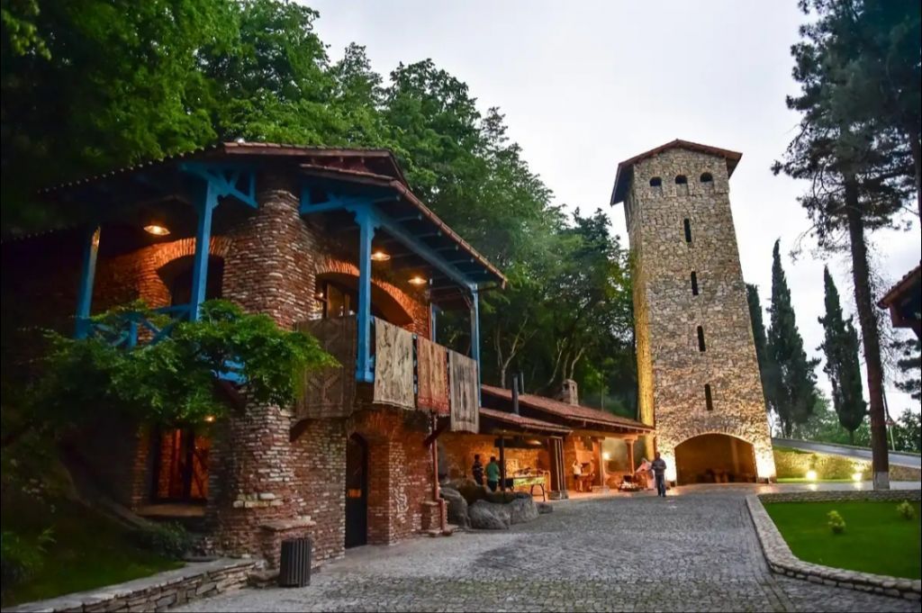 ივნისს შაბათს ერთდღიანი ტური კახეთში .. დარჩა  ადგილი.. სიღნაღი-ბოდბე-ყვარელი-წინანდალი-შუამთის მონასტერი...