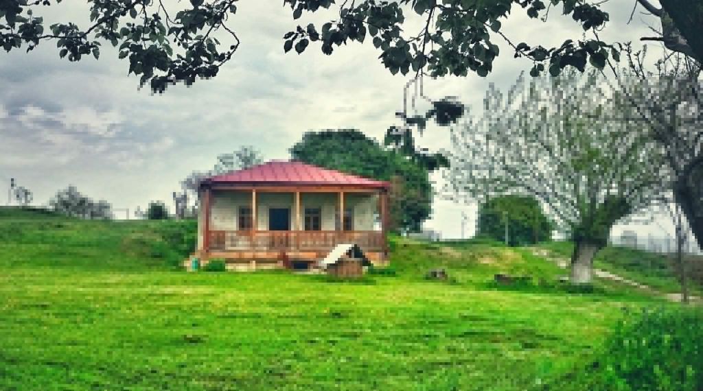 ქიზიყი - ლეგენდარული ნიკალას სამშობლოში ... სიღნაღი - საქართველოს ბრილიანტი ... მარგარიტა დე სევრი და მილიონი, მილიონი, მილიონი წითელი ვარდები . . . ბოდბის მონასტერი და სამკურნალო წყარო. . .