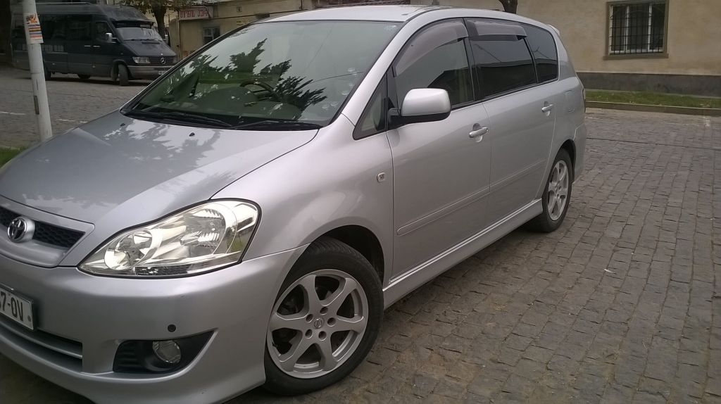 ქირავდება