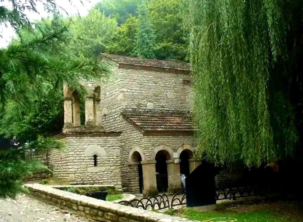 კვირას  ივნისს ერთდღიანი ტური სიღნაღში სიყვარულის ქალაქში , დარჩა  ადგილი.. წმინდა ნინოს სასწაულმოქმედი წყარო-წმინდა ნინოს მონასტერი-სიღნაღის კედელი საიდანაც ულამაზეს ხედს იხილავთ..