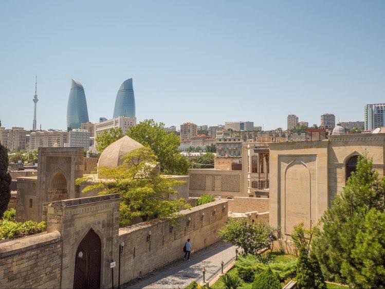 ტური ბაქოში - მატარებლით