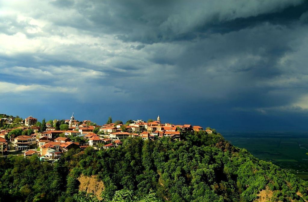 კვირას  ივნისს ერთდღიანი ტური სიღნაღში სიყვარულის ქალაქში ,დარჩა  ადგილი.. წმინდა ნინოს სასწაულმოქმედი წყარო-წმინდა ნინოს მონასტერი-სიღნაღის კედელი საიდანაც ულამაზეს ხედს იხილავთ..