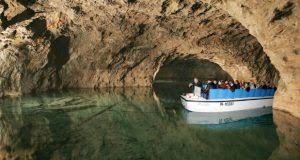 Пещера Прометея, заповедник Сатаплия (Батуми, Грузия)  @ Источник: https://www.sputnik.com/ru/batumi/activities/-peschera-prometeya-zapovednik-satapliya-batumi-gruziya