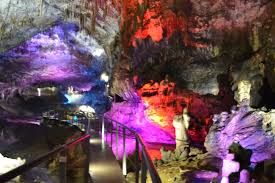 Пещера Прометея, заповедник Сатаплия (Батуми, Грузия)  @ Источник: https://www.sputnik.com/ru/batumi/activities/-peschera-prometeya-zapovednik-satapliya-batumi-gruziya