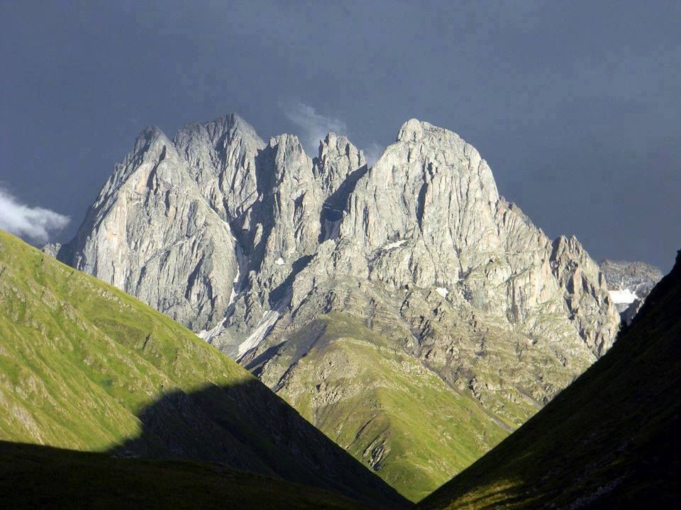 ჯუთა  ივნისს (კვირას)