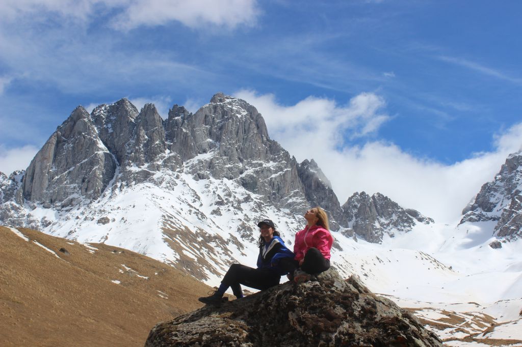 ჯუთა ჭაუხები /  ივნისს ZooM