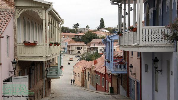 სიღნაღი - ლეგენდარული თავშესაფარი, წმინდანის მონასტერი, სასწაულმოქმედი წყარო . . . მსოფლიო ბრენდი " ჭაჭა " და ქიზიყის სავიზიტო ბარათი - ხაშლამა . .