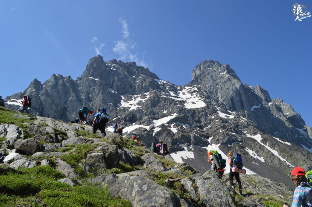 მოირონინე ჯუთა - ჭაუხები - აბუდელაურის ფერადი ტბები