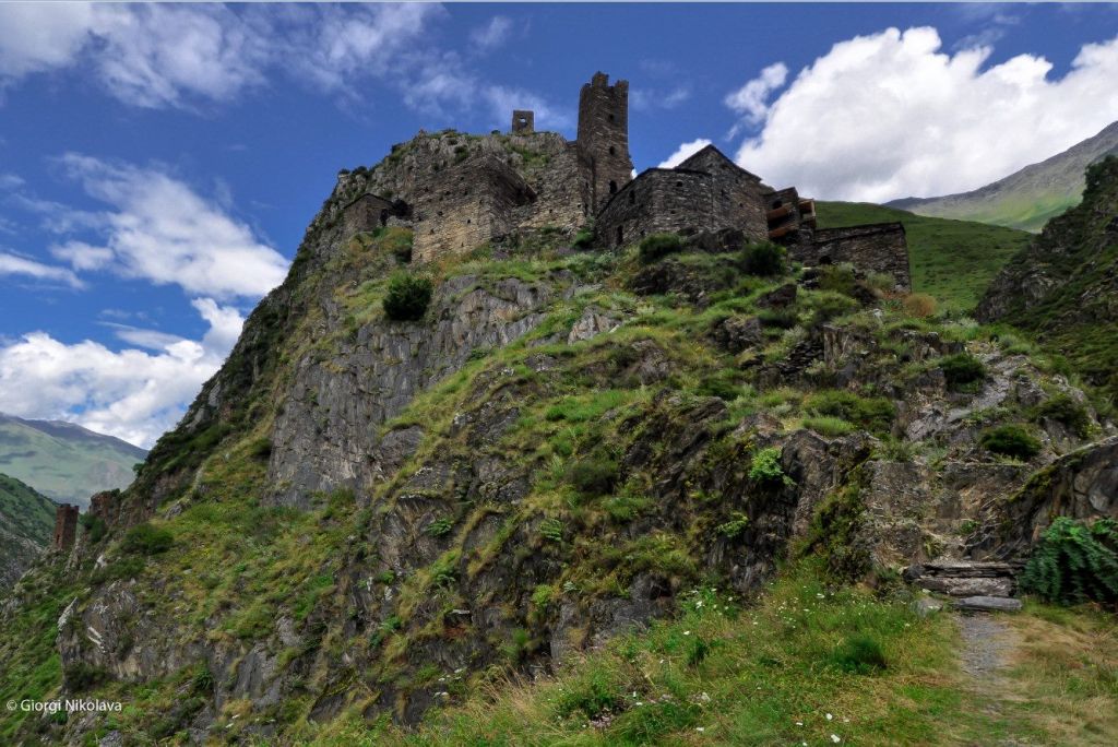 ივლისი - ერთდღიანი ხევსურეთის ტური