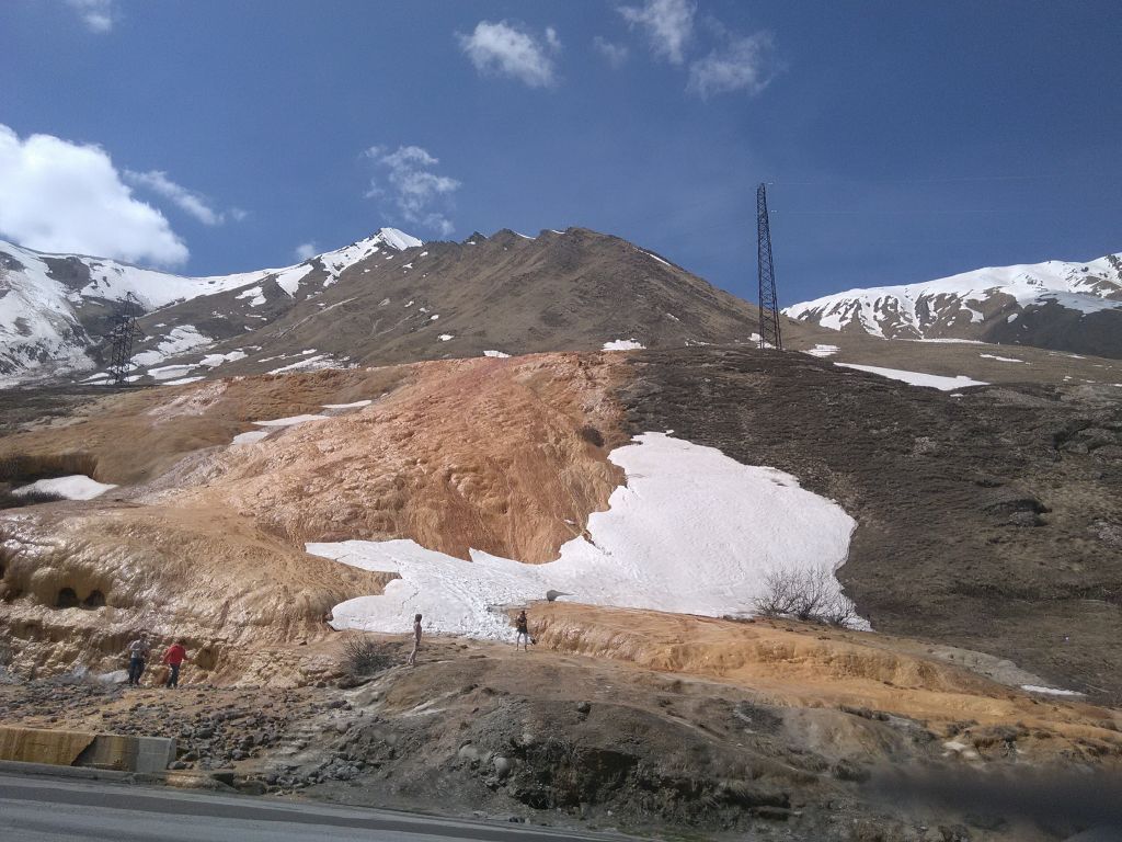 ტური ყაზბეგში : არაგვის ხეობა - ჟინვალის წყალსაცავი - ანანურის ციხე - გუდაური - პანორამა - რკინის მთა - ყაზბეგი - გერგეთზე ასვლა