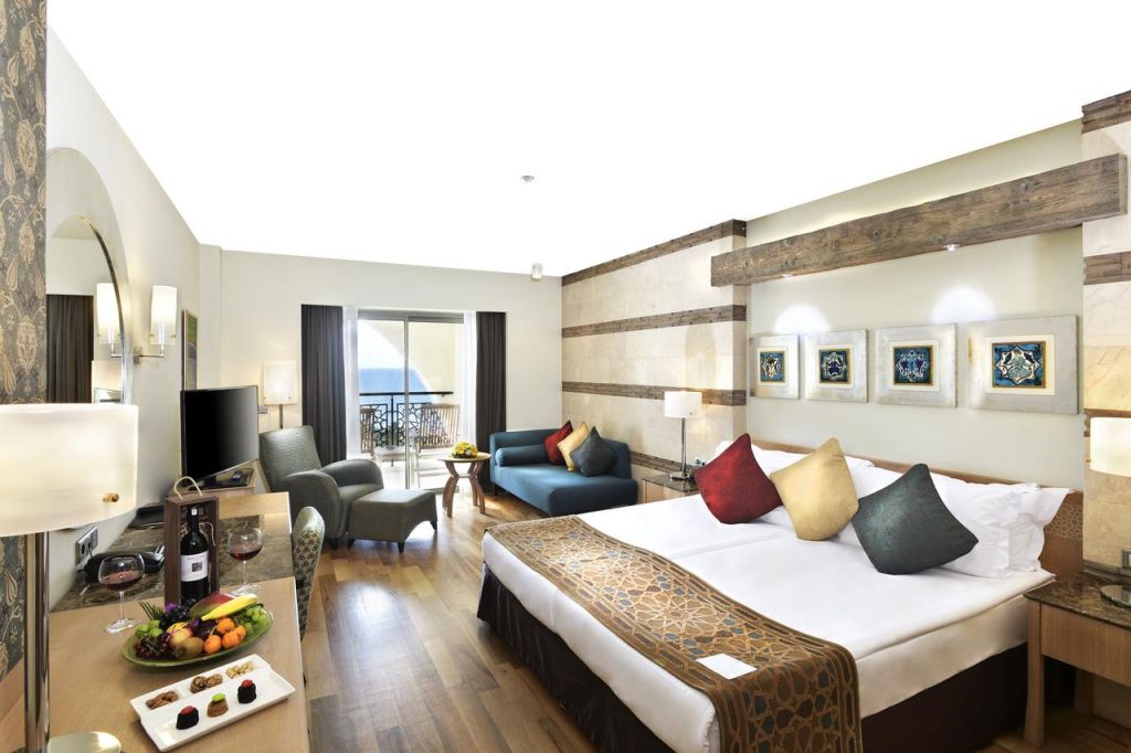 ₾-ად დღე ანტალიაში