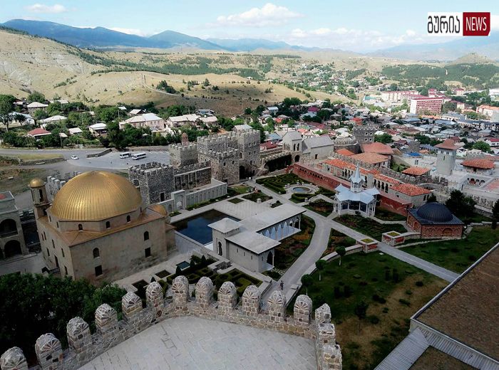 ერთდღიანი ტური : ვარძია, ვანის ქვაბები, ხერთვისის ციხე, რაბათი, მწვანე მონასტერი, ბორჯომი . . .