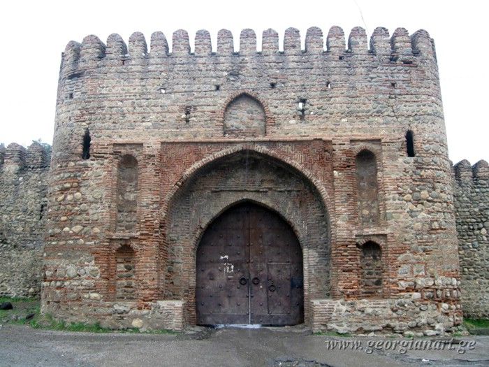 ღვინის  ტური  კახეთში  :  თელავი - წინანდელი - ახმეტა - ყვარელი  :   " მეღვინეობა  ხარება " - კავკასიონის კლდეში ნაკვეთი ღვინის საცავი ...
