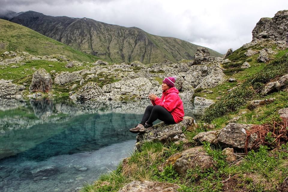 აბუდელაურების ფერადი ტბები ივლისს